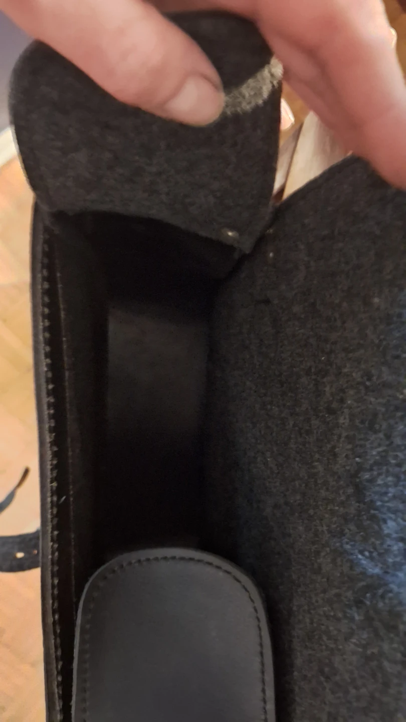 Black Leather Motorcycle Saddlebags - photo 5
