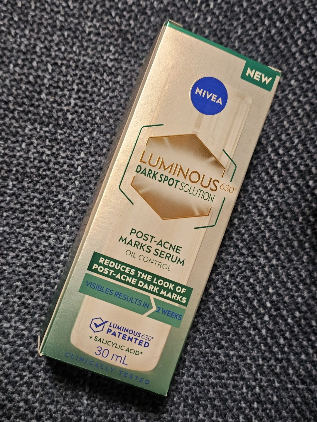 NIVEA LUMINOUS630 Dark Spot Solution Advanced Face - New 50% off - photo 3
