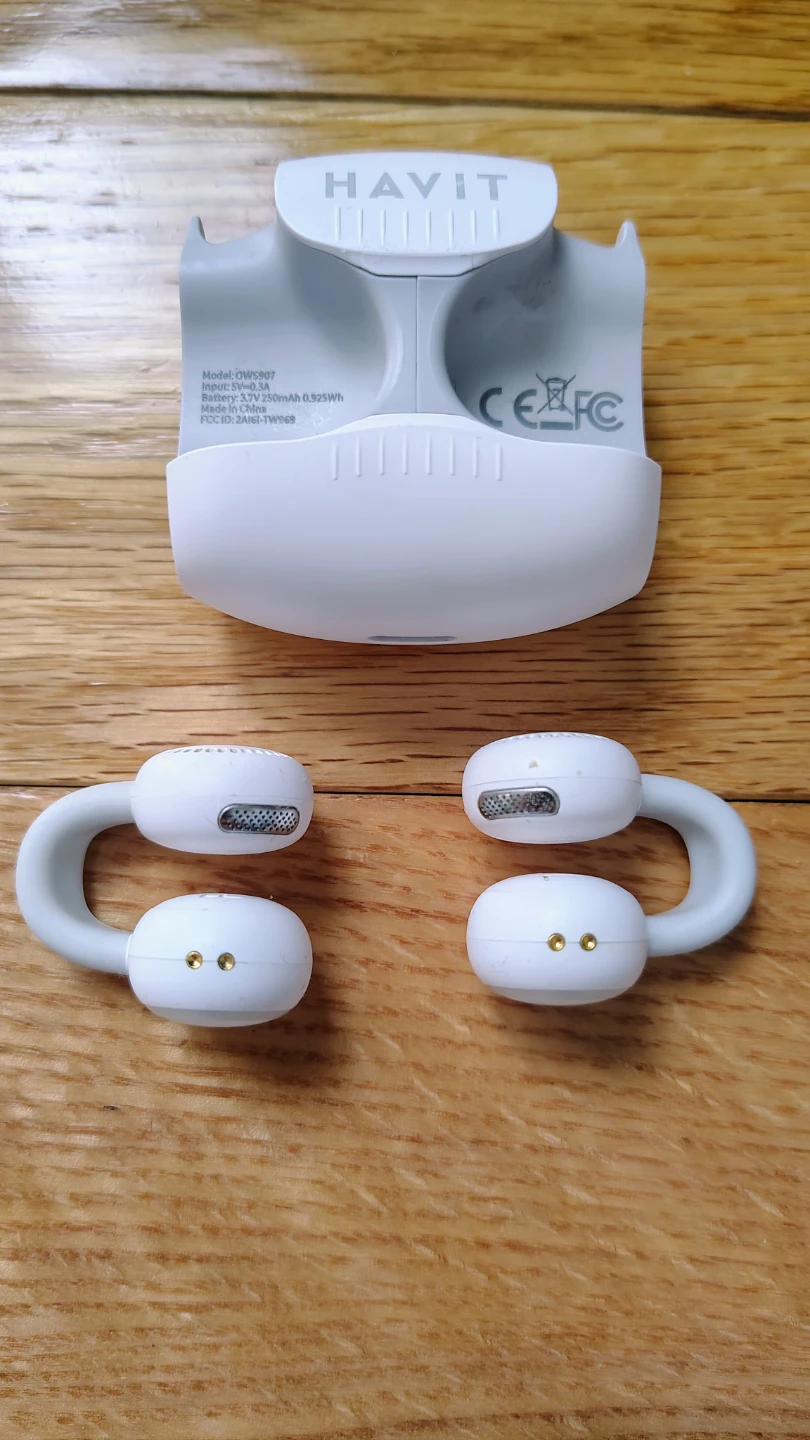 Bluetooth wireless open ear headphones