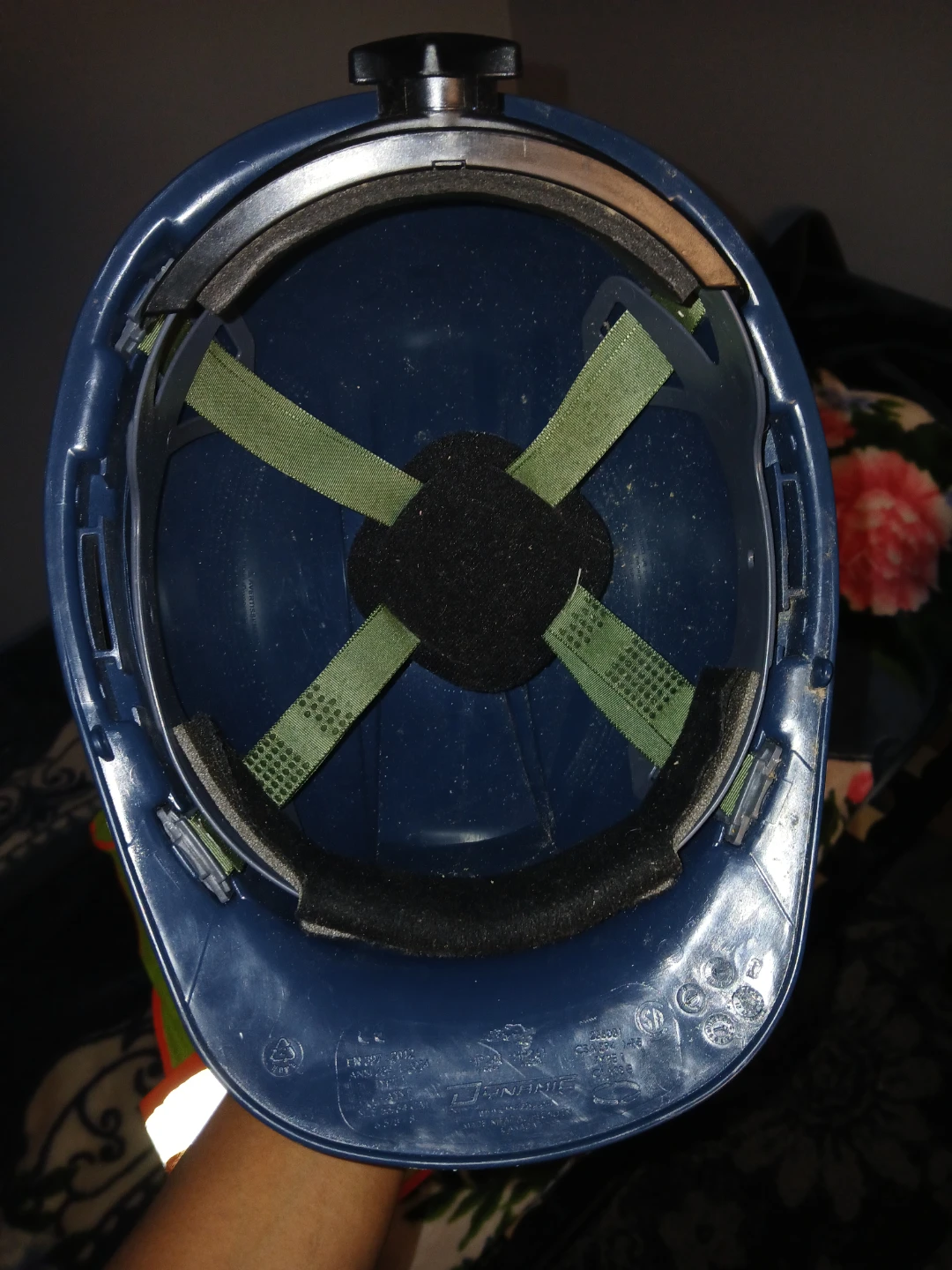 CSA Approved Safety Set - Dynamic Hard Hat & High-Vis Tool Vest - photo 3