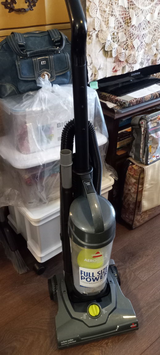 Bissell AeroSwift Power Vacuum Cleaner - photo 2