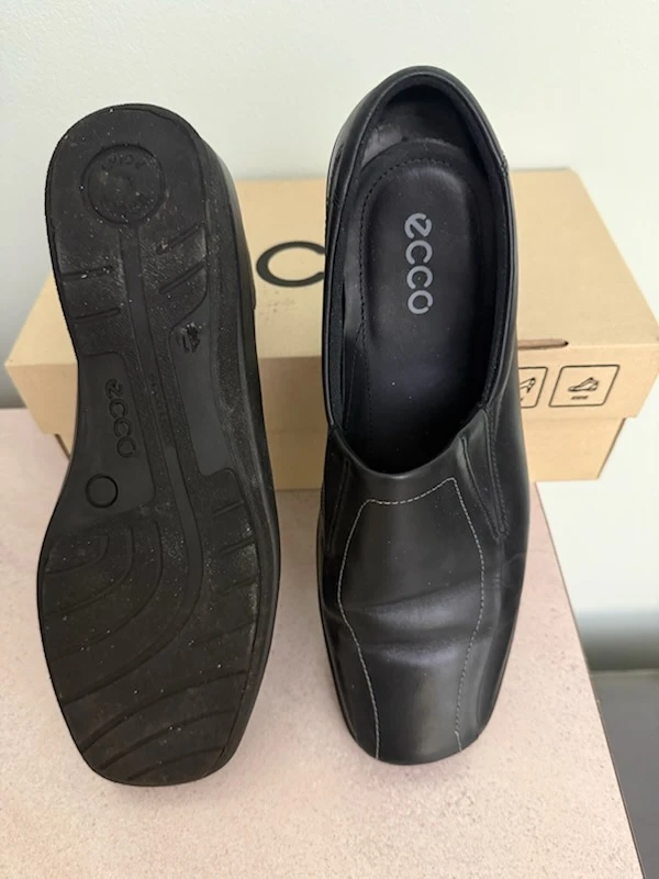 ECCO SHADE Slip On Shoes Black Leather Size 41 (US 10-10.5) - photo 4