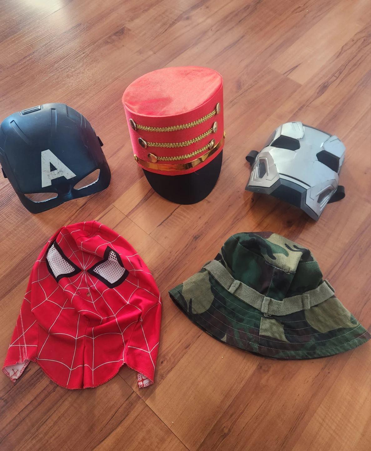 Kids Costume Hats & Masks