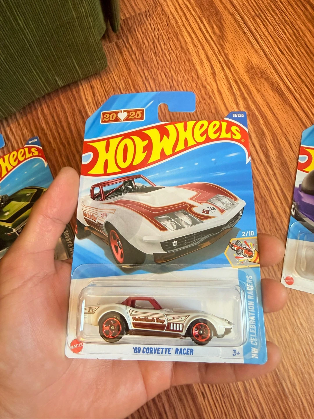 Hot Wheels '69 Corvette Racer Valentine's Day Edition