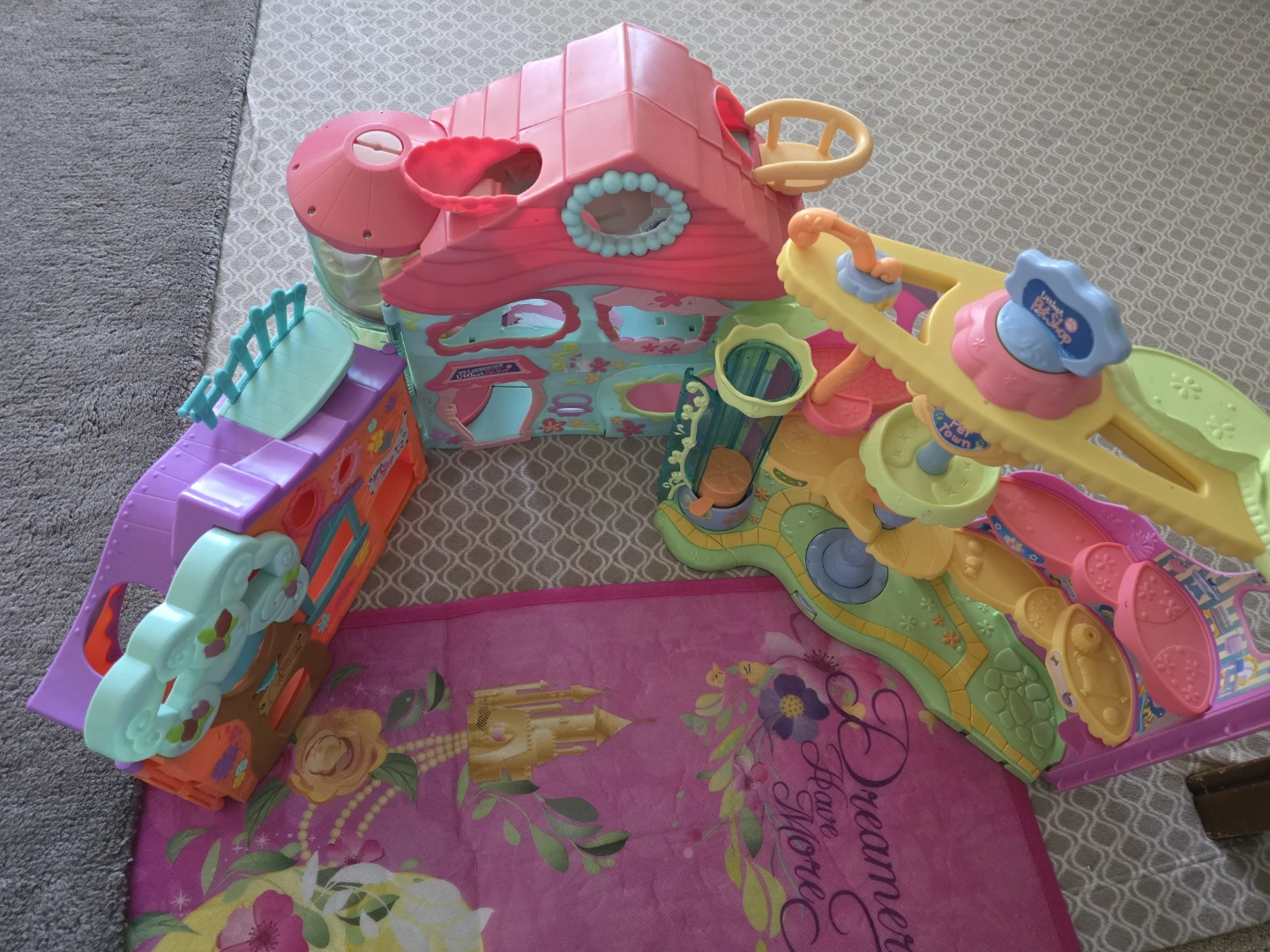 Littlest Pet Shop playset - photo 4