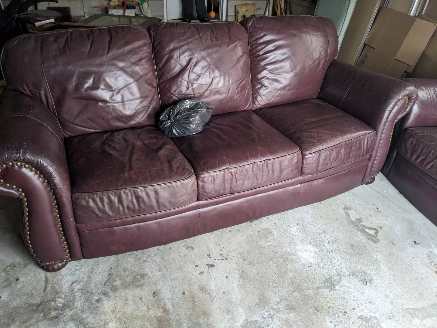 $150! REAL LEATHER SOFA SET ! FREE DELIVER - photo 2