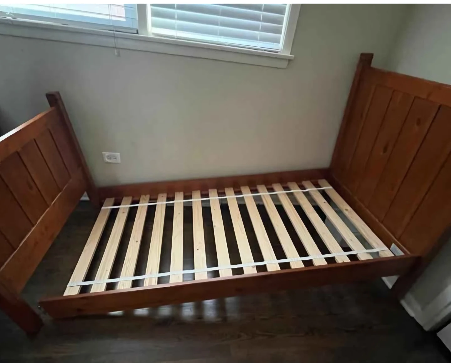 Wooden Bed Frame - photo 2