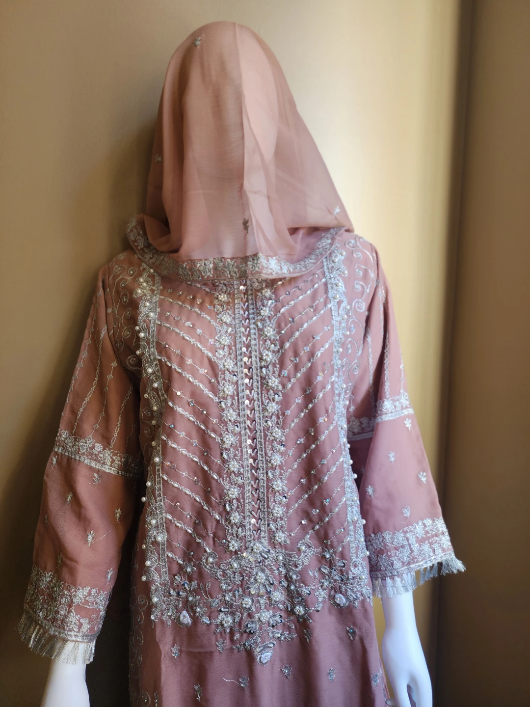 Embellished Salwar Kameez Suit with Dupatta - photo 4