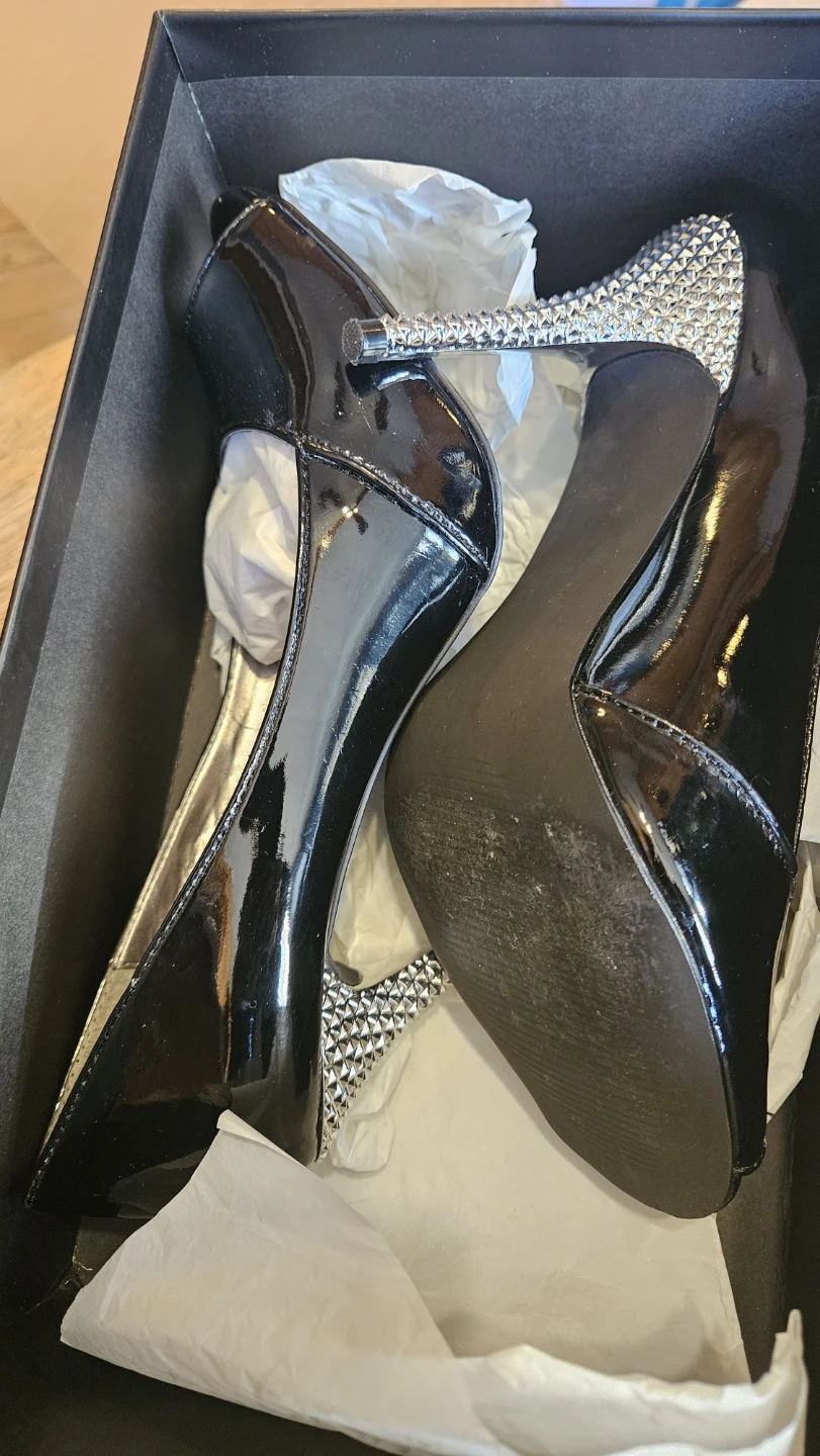 Elizabeth and James Black Patent Heels - photo 3