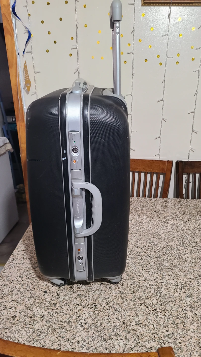 Delsey Black Hardside Spinner Luggage - photo 2