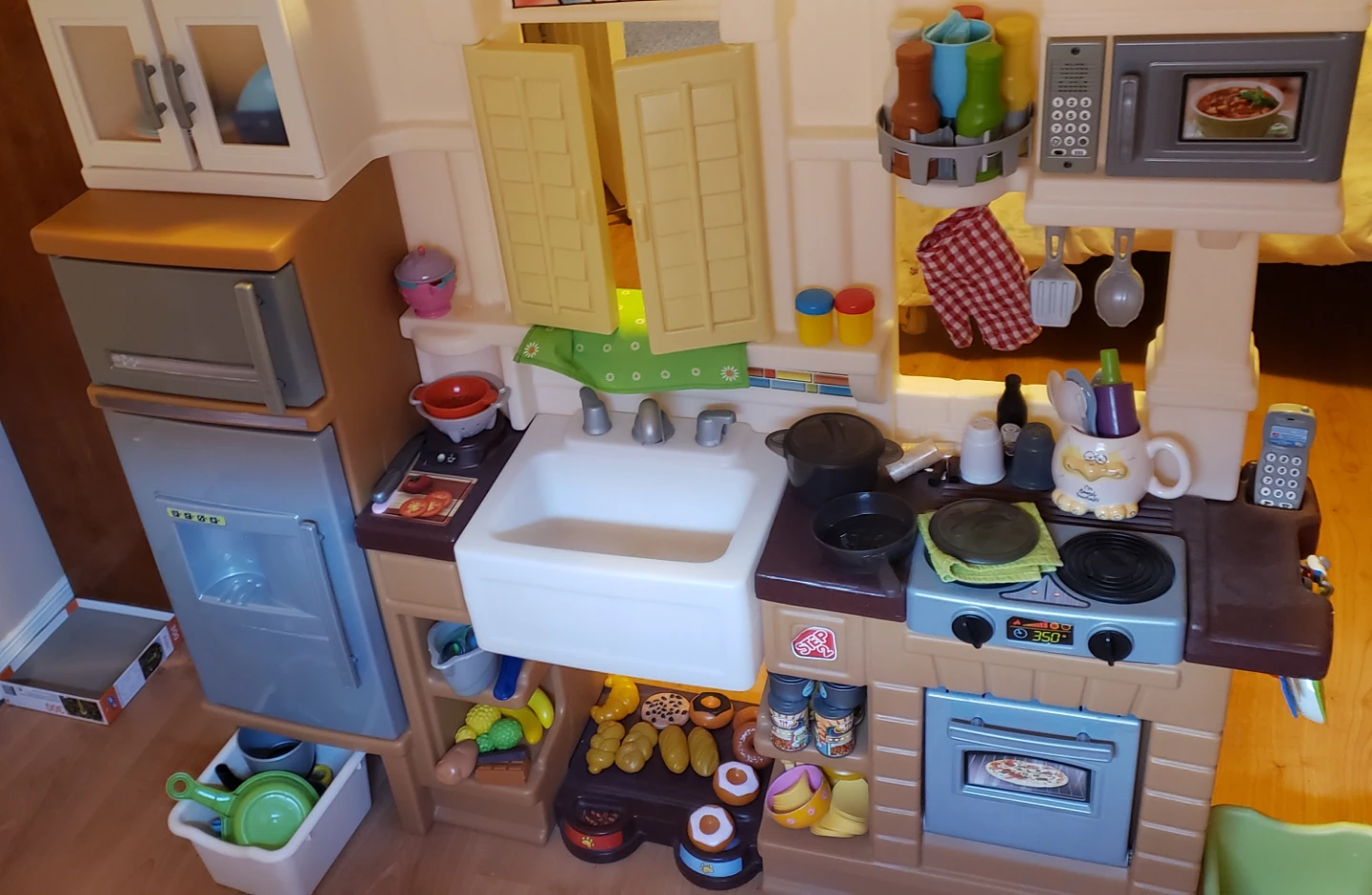Step2 Kids Play Kitchen