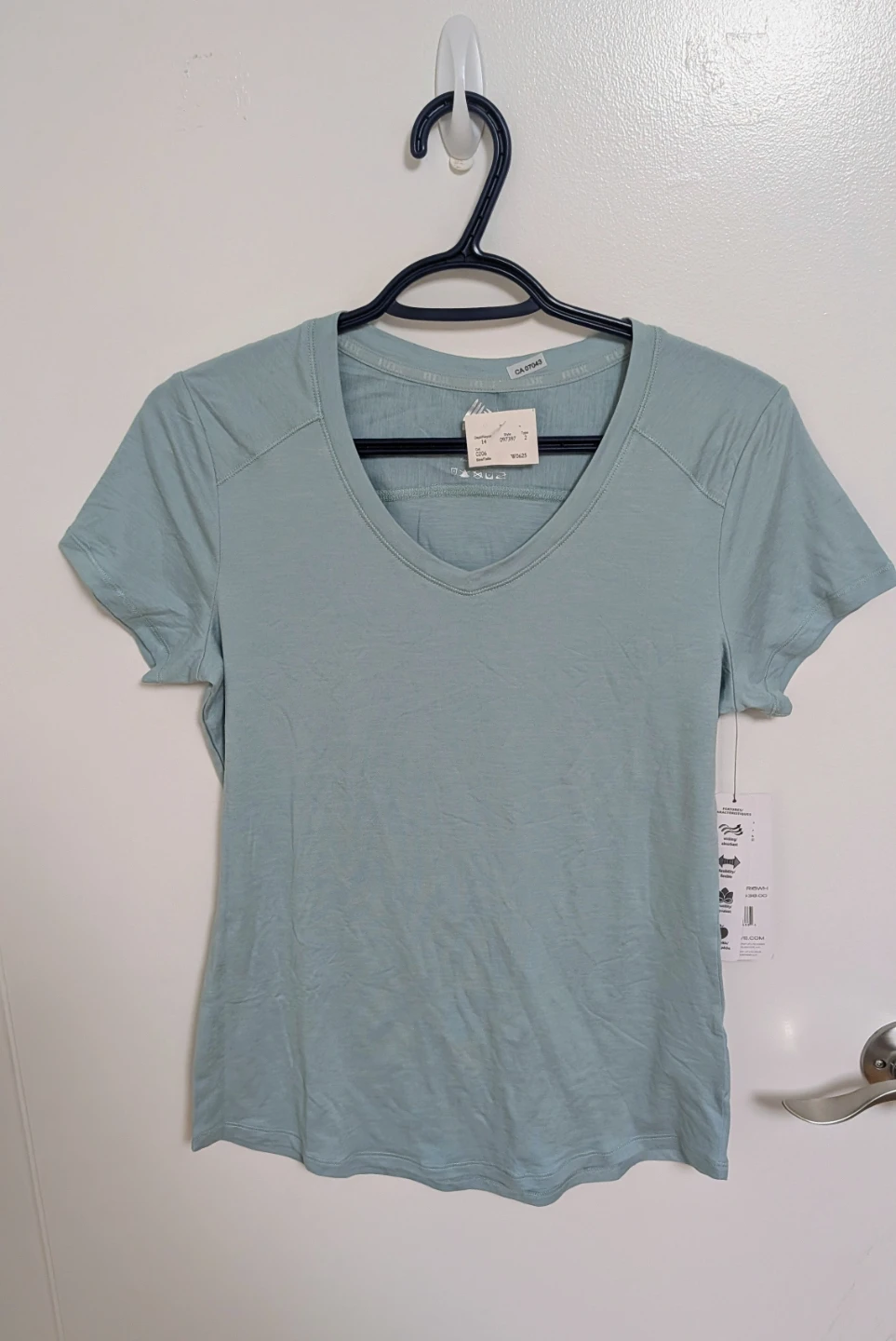 Brand New Active Women's T-Shirt - Women's Size Small