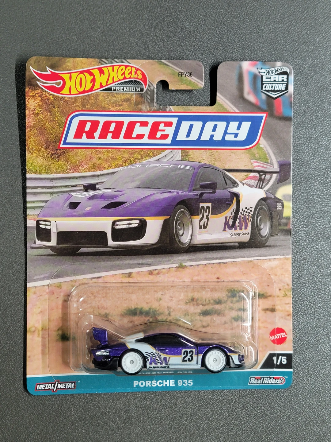 Hot Wheels Premium Porsche 935 Race Day