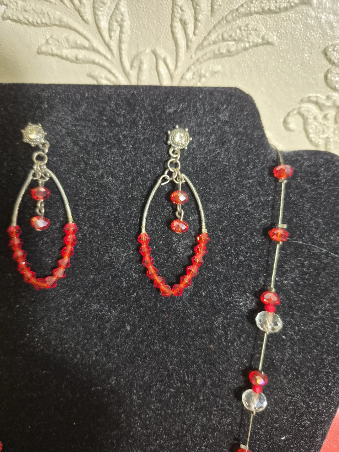 Red and Clear Beaded Necklace, Earrings, and Bracelet Set - photo 4