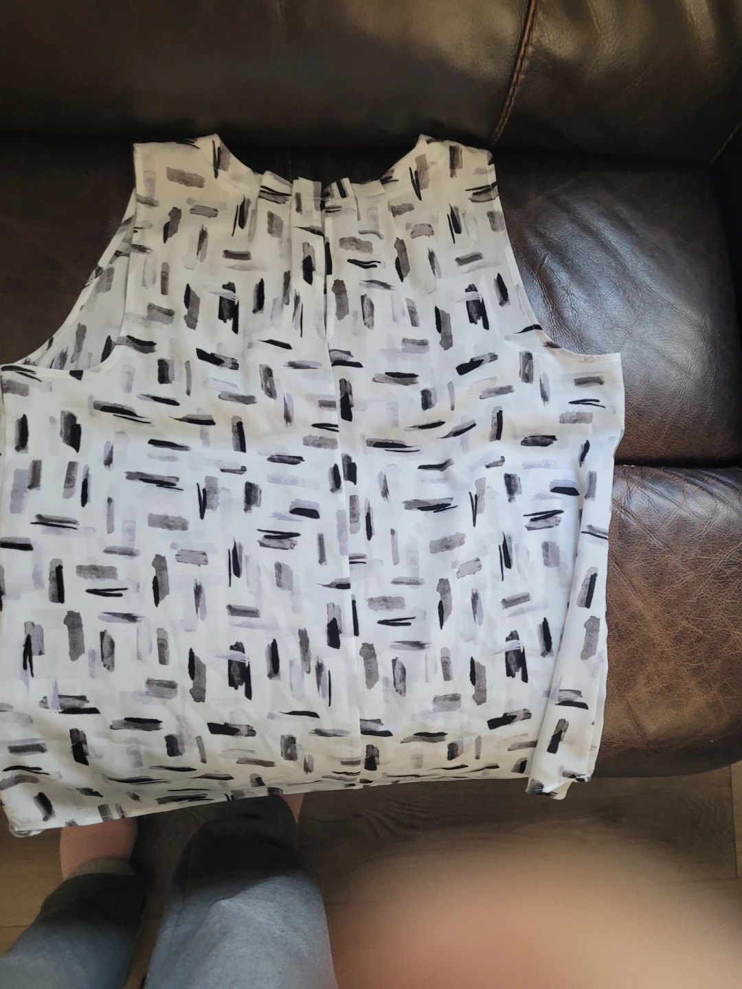 Women's Sleeveless Blouse - photo 2