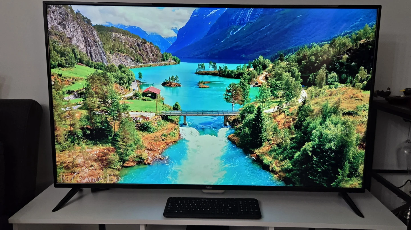 RCA 58" Ultra HD LED TV RTU5820-B