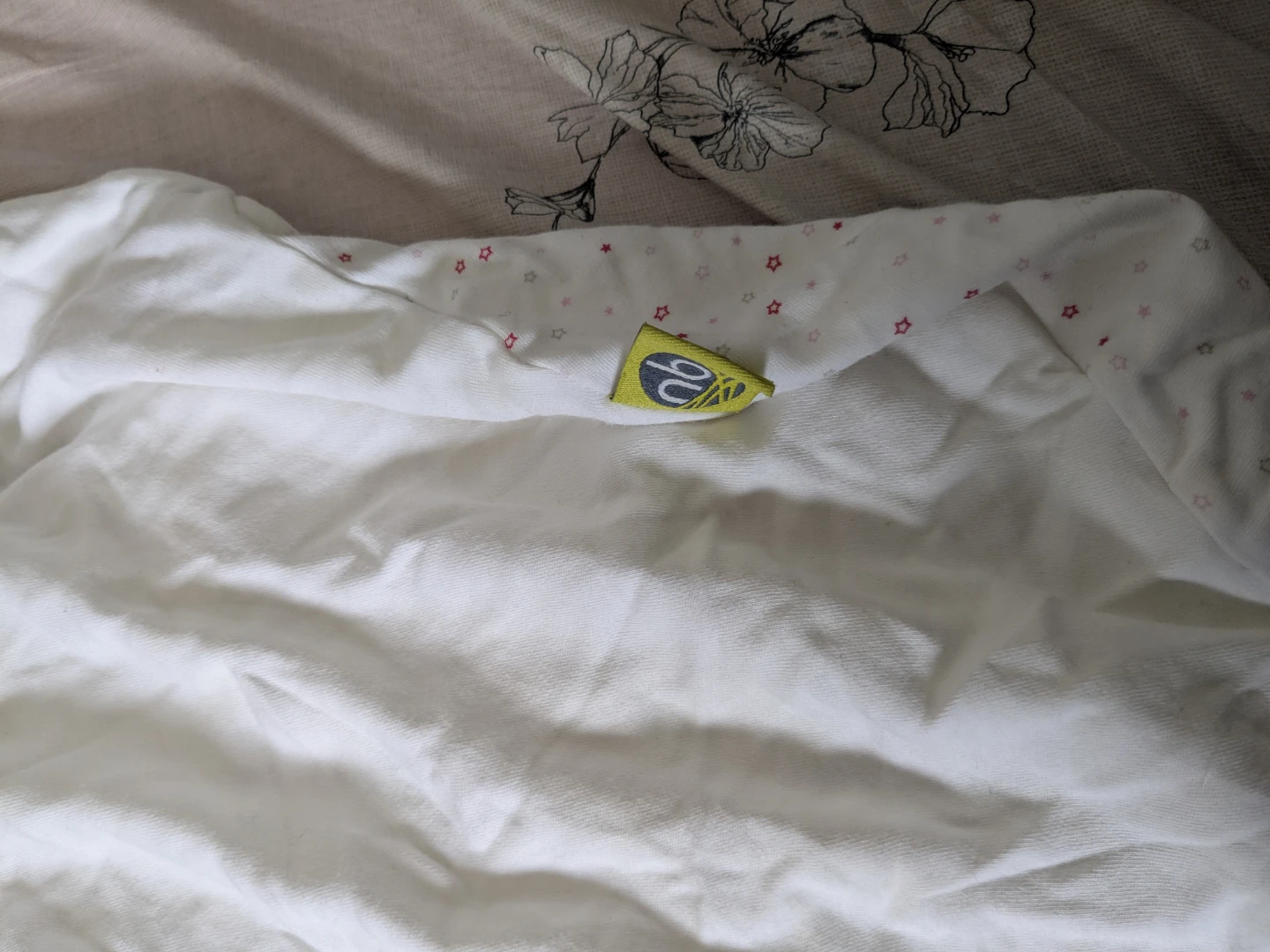 Noticeable milk stain.Ralph Lauren Clothes0-3M Romper, sleeper - photo 3