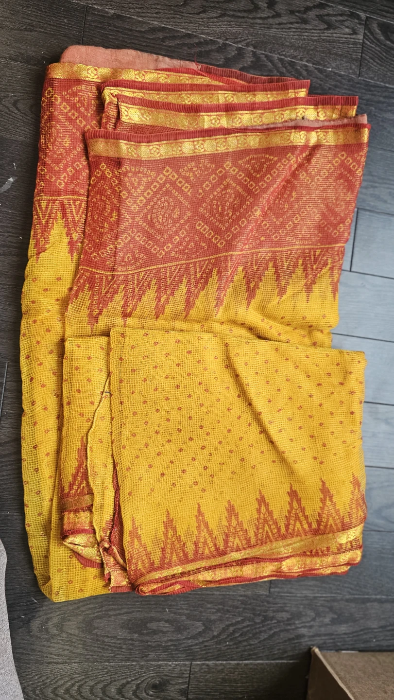 Each Sari for $5 - photo 4