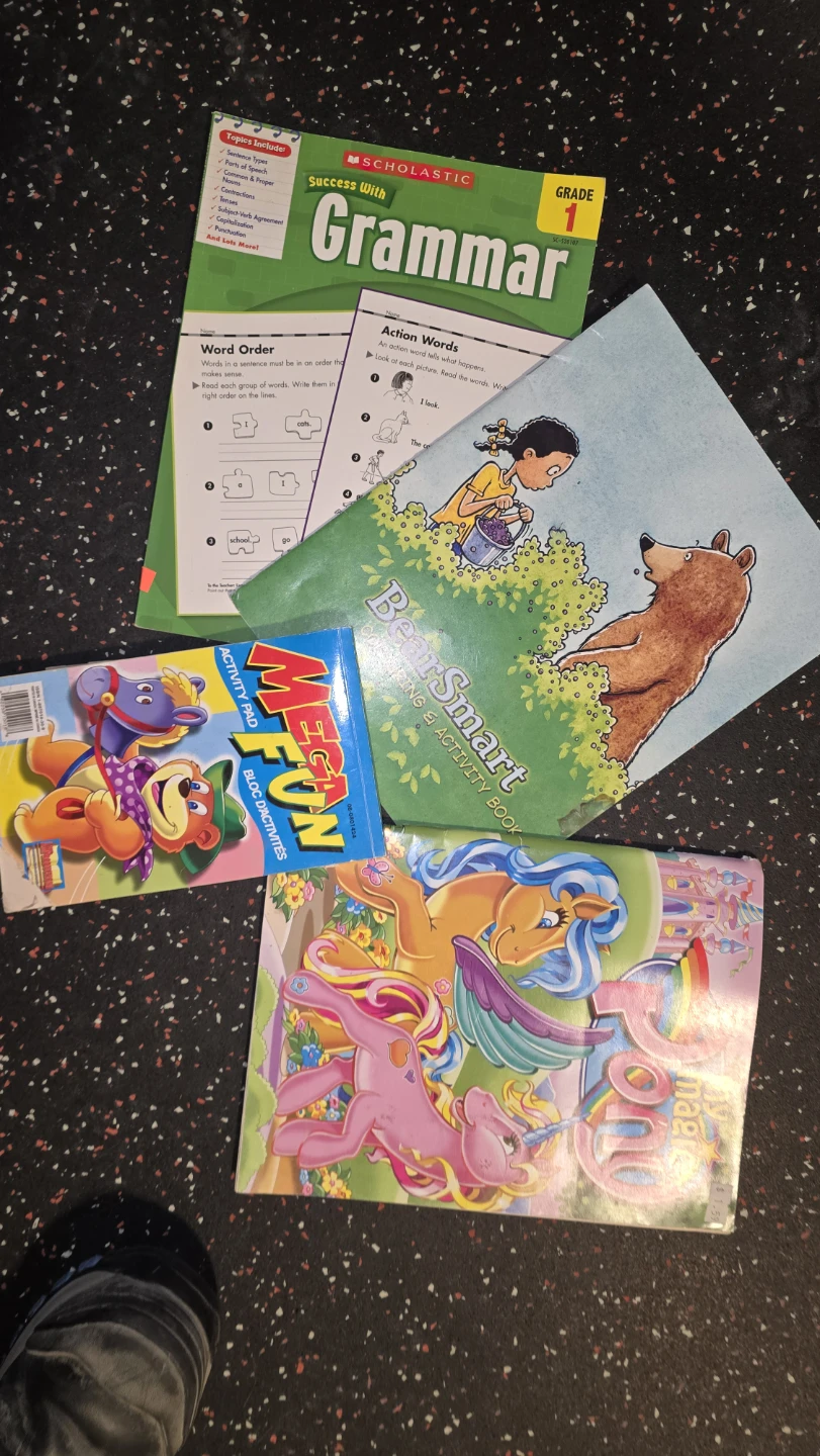 Scholastic Grammar & Activity Books Bundle - photo 2