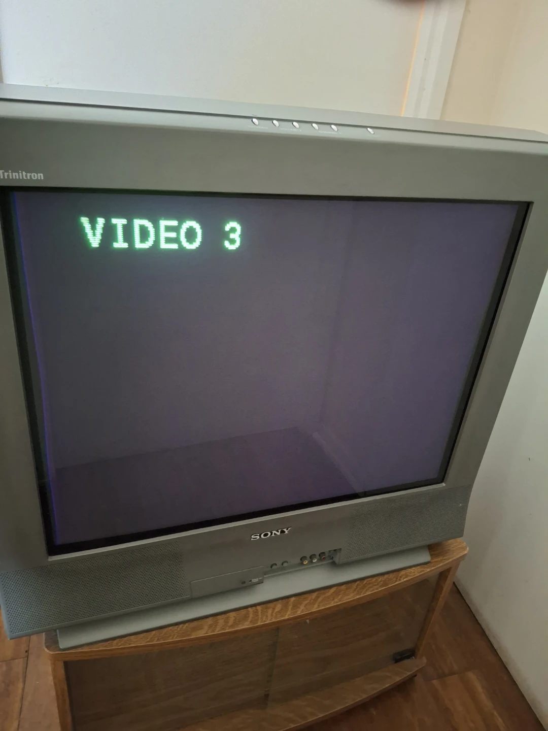 Sony Trinitron KV-27FS13 CRT Television