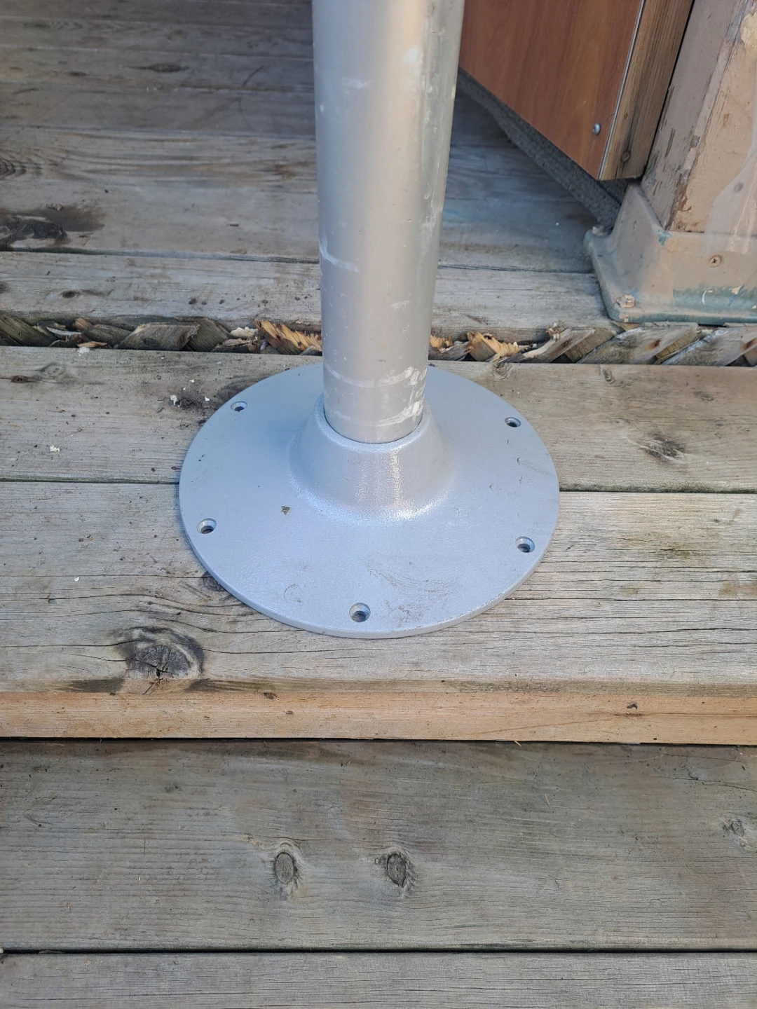 Silver Metal Post with Flange Base - photo 2