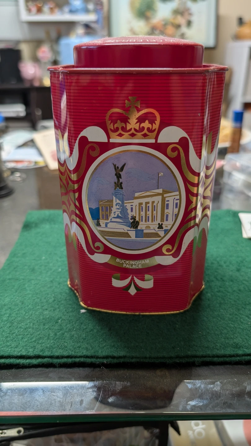 Nestlé Toll House Cookies Tin - photo 3