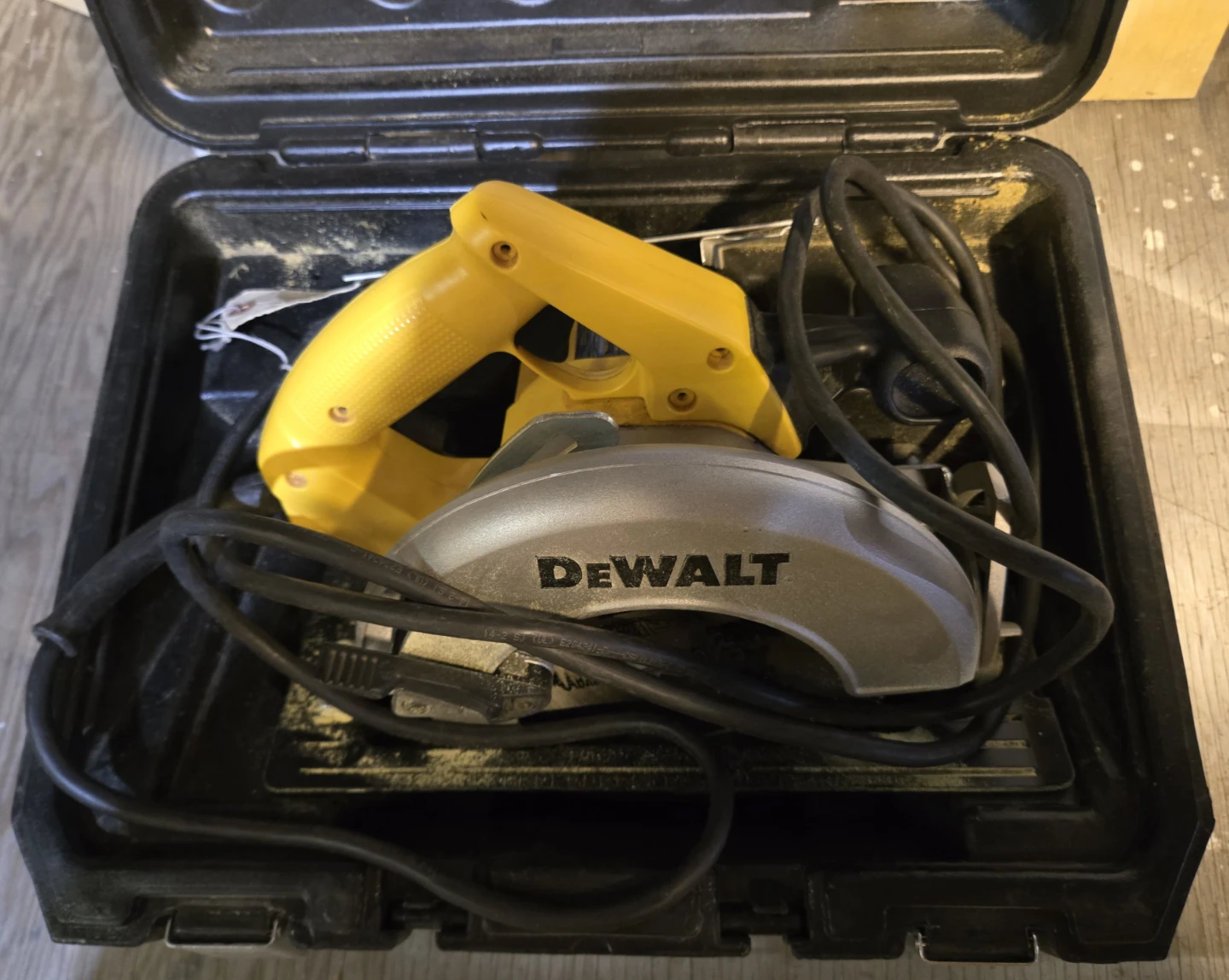 DeWalt 7 1/4" Circular Saw DW359, Type 4