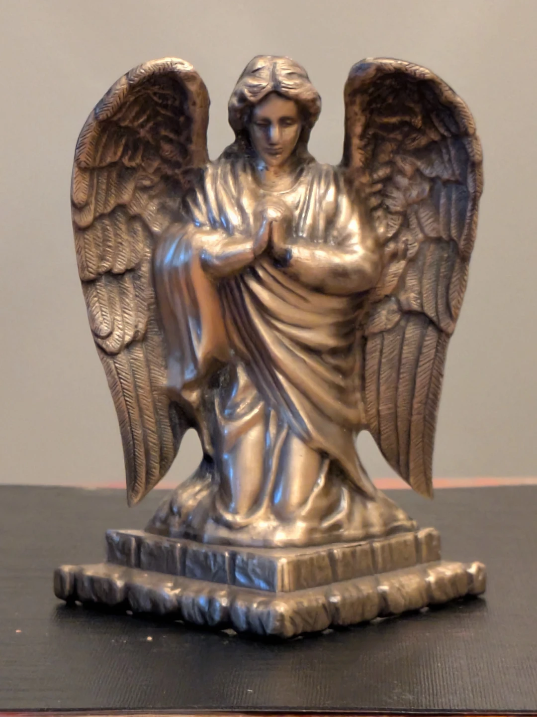 Angel figurine