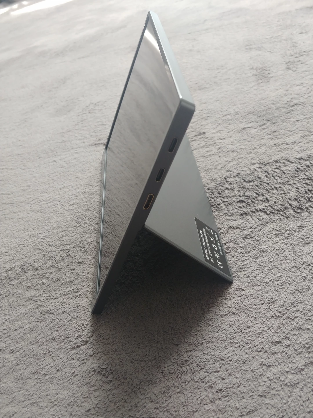 10" HDR Portable Monitor (1920x1280) - USB-C & Mini HDMI - photo 4