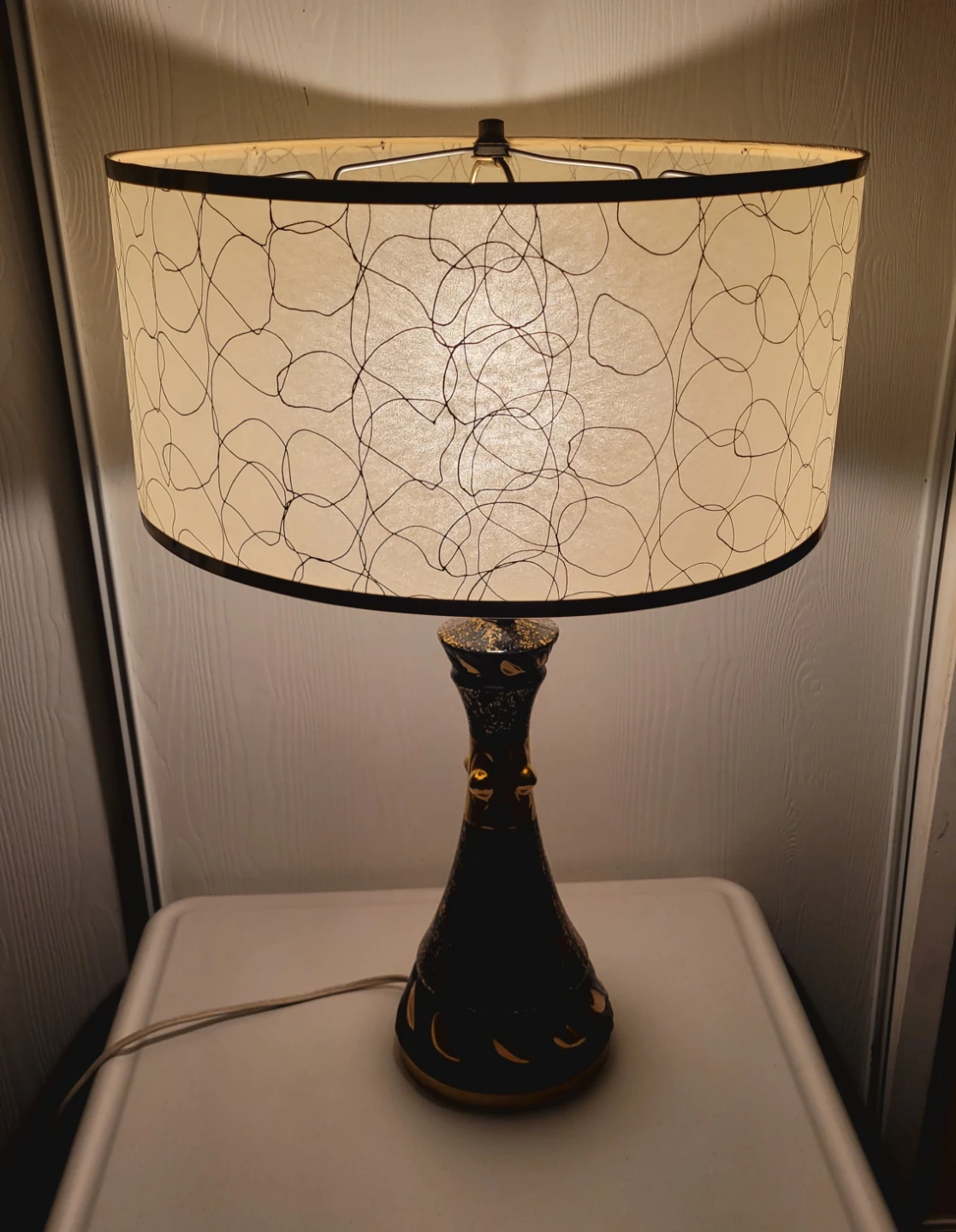Mid Century Black & Gold Table Lamp