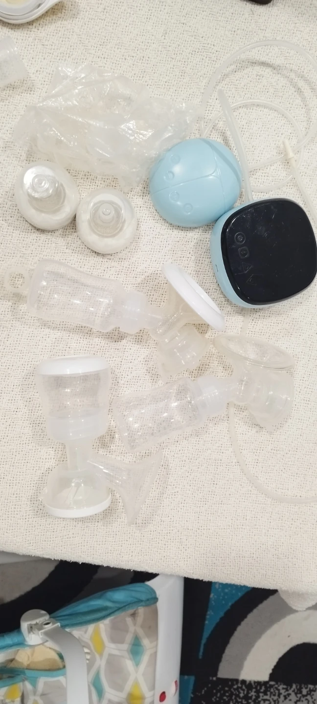 Breast pump free