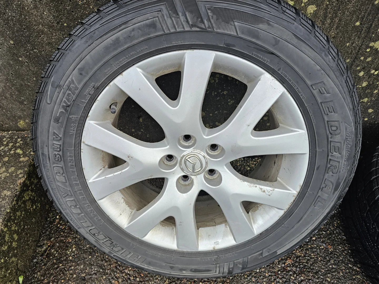 Set of 4 Federal Couragia Snow Tires - photo 3