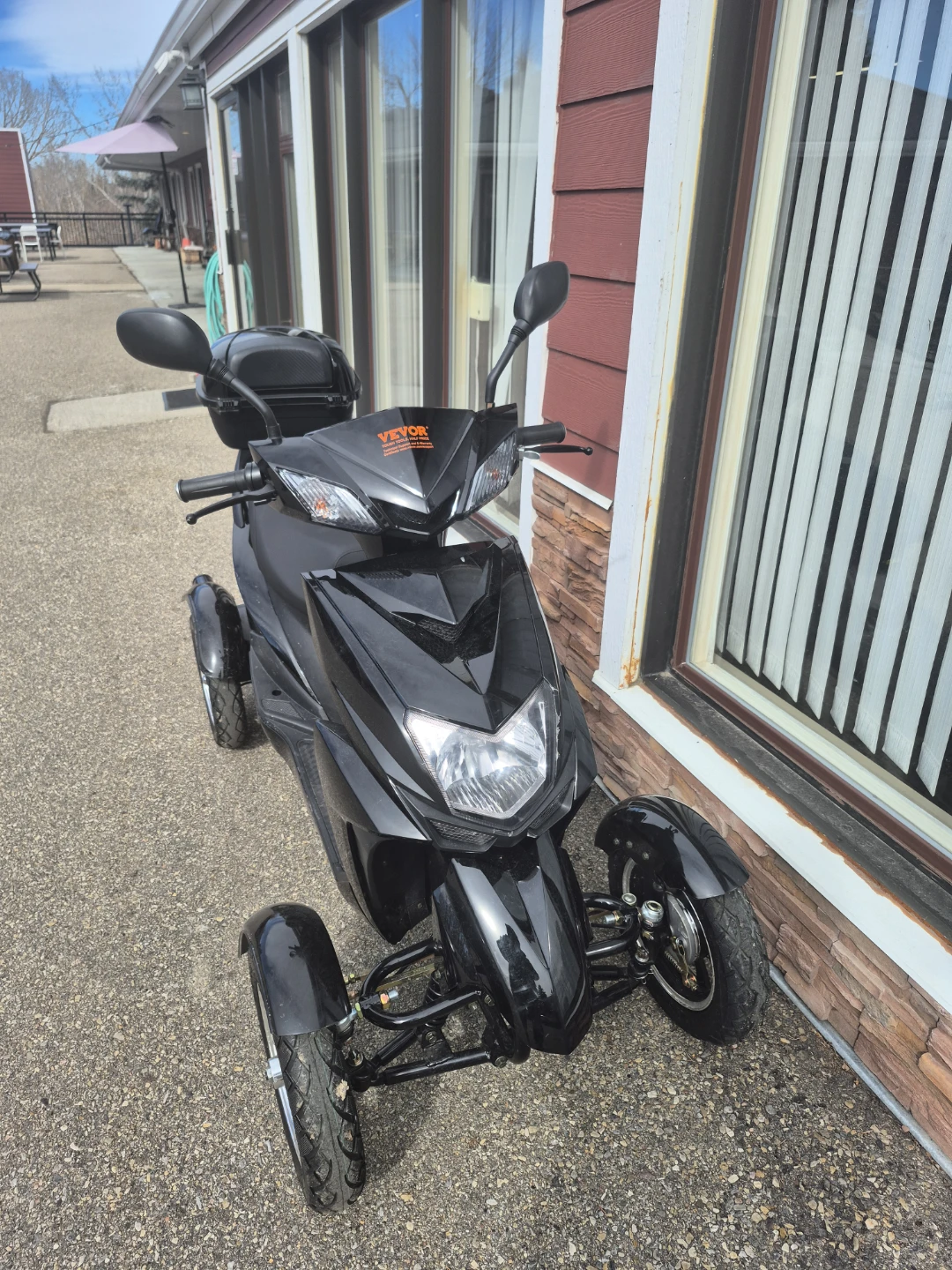 Vevor 3-Wheel Mobility Scooter with Storage - photo 4