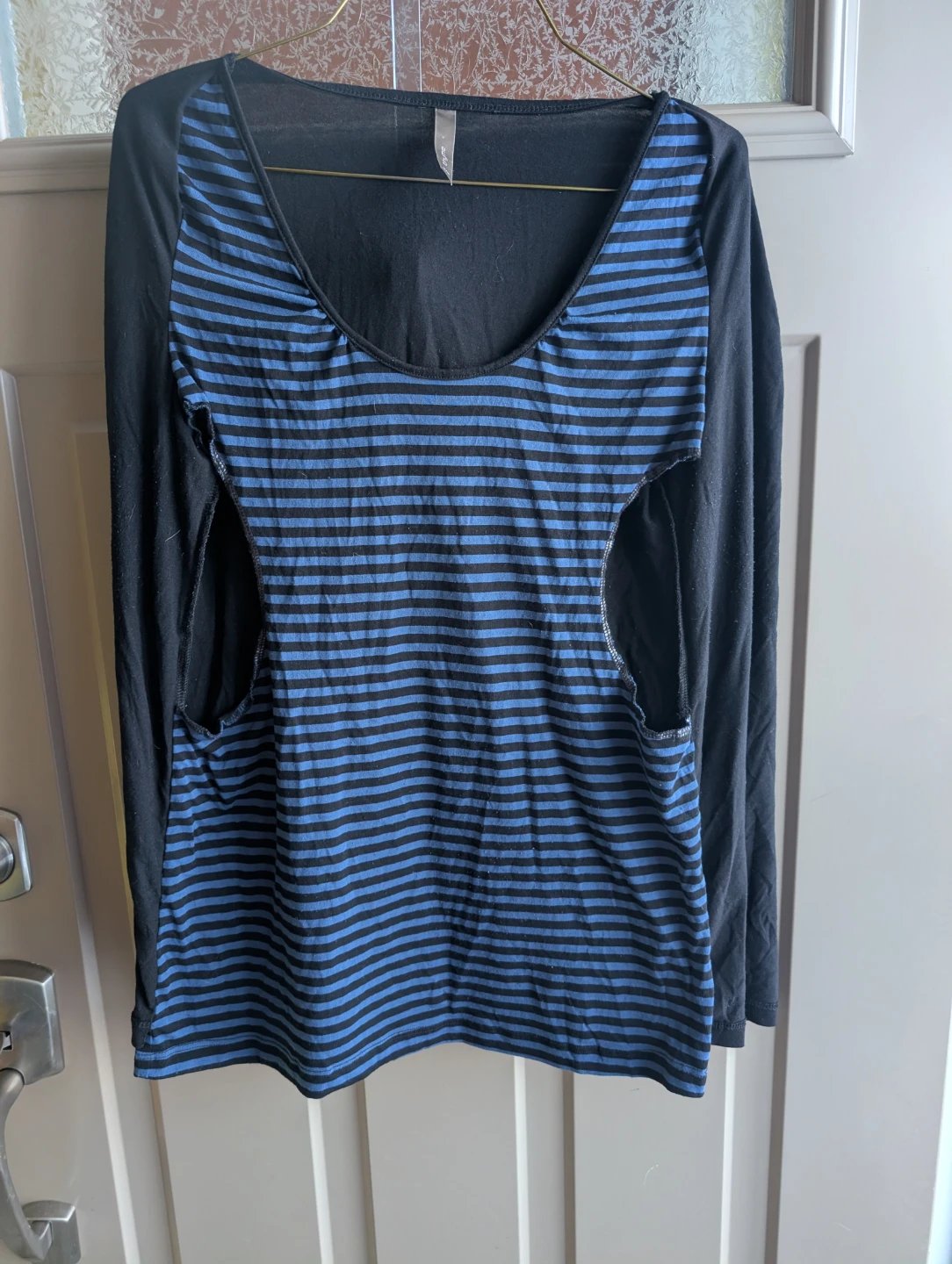 Womens sz med Thyme Maternity shirt - photo 3