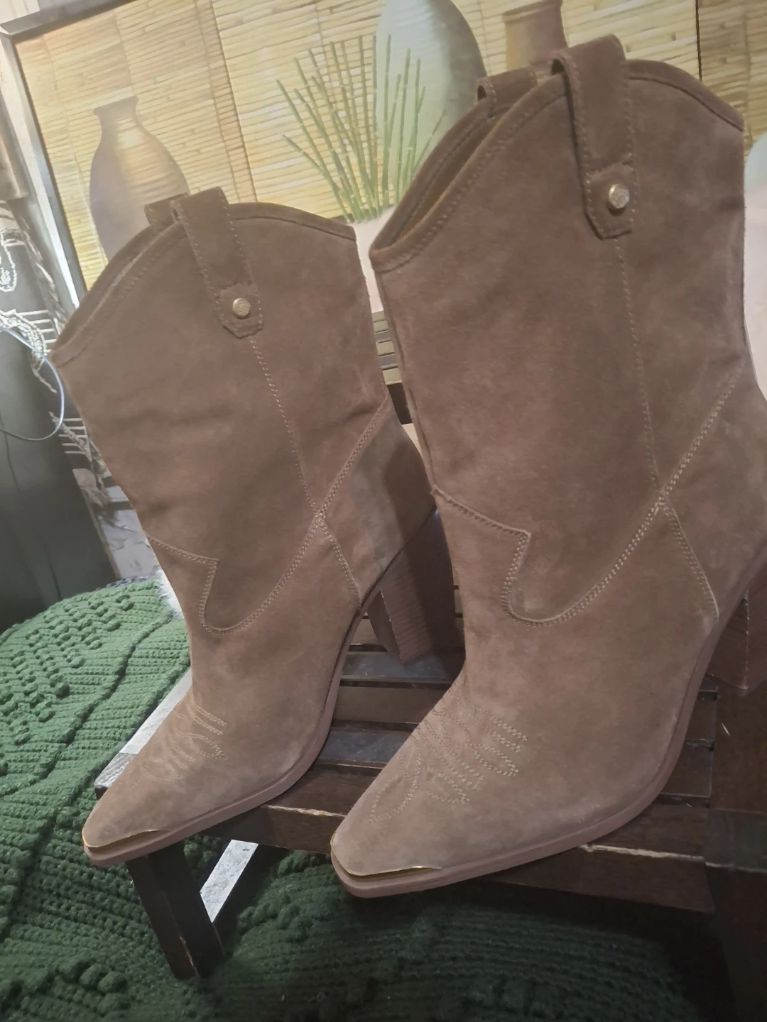 Ladies mid calve high heel western boots - photo 5