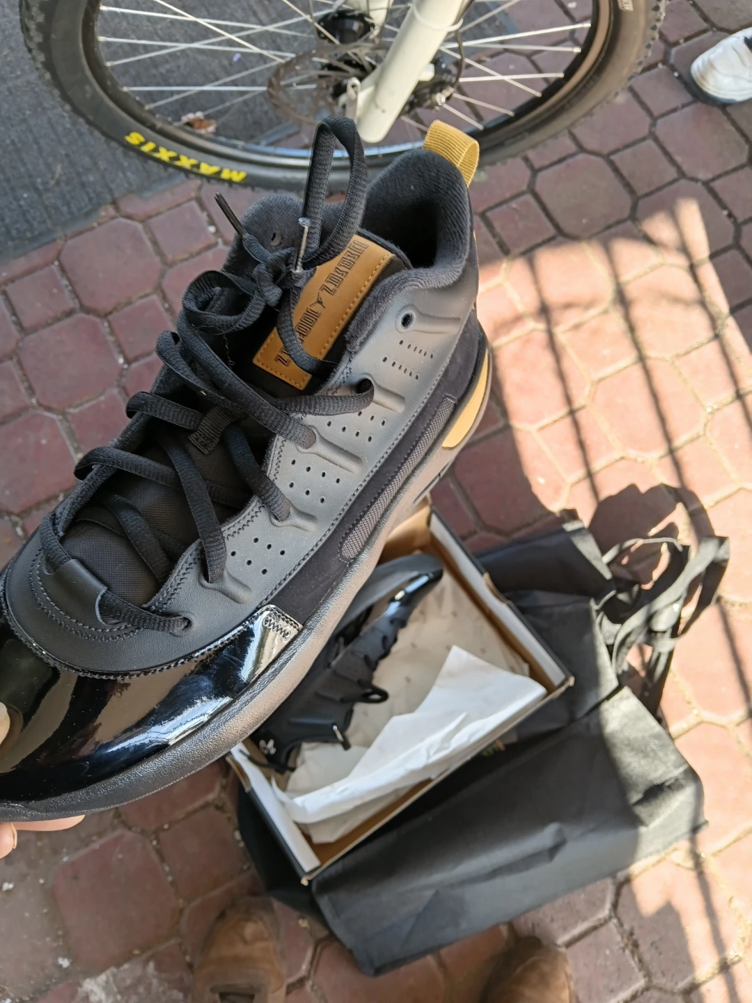 Jordan 6 Retro Men's Shoes Black Gold - photo 2