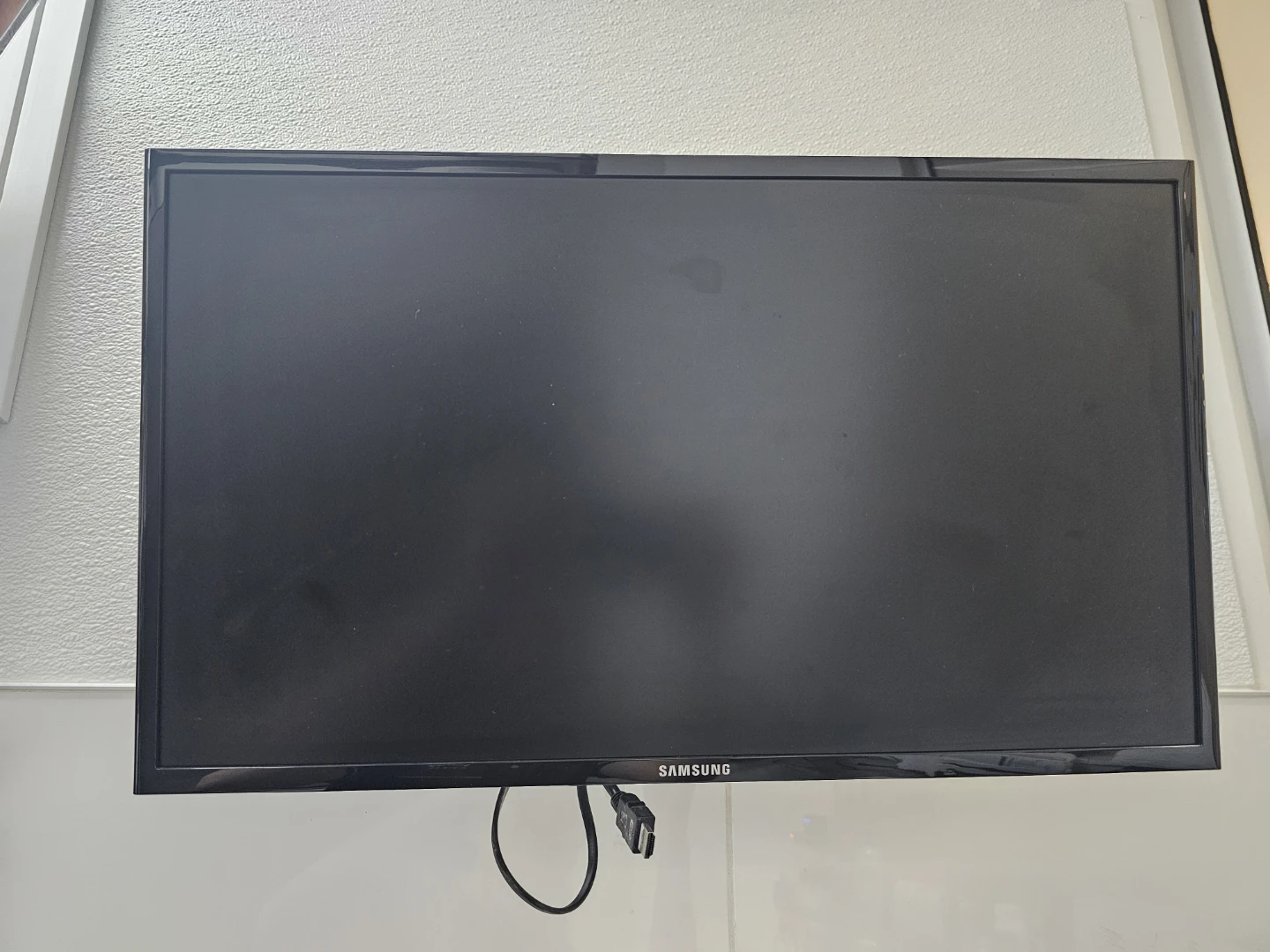 Samsung 24" Color Display Unit Monitor - photo 2