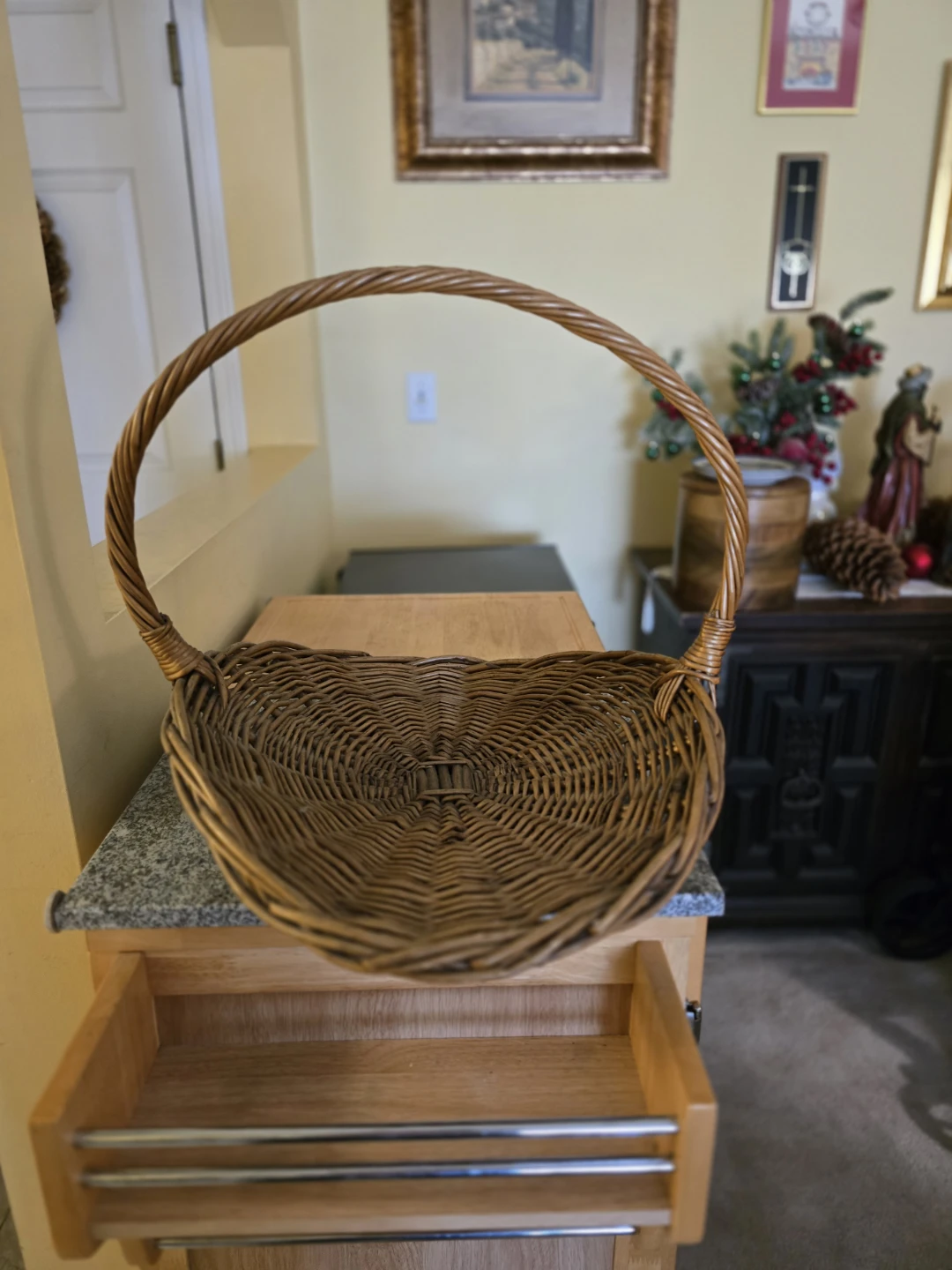 Wicker Basket with Handle - photo 4