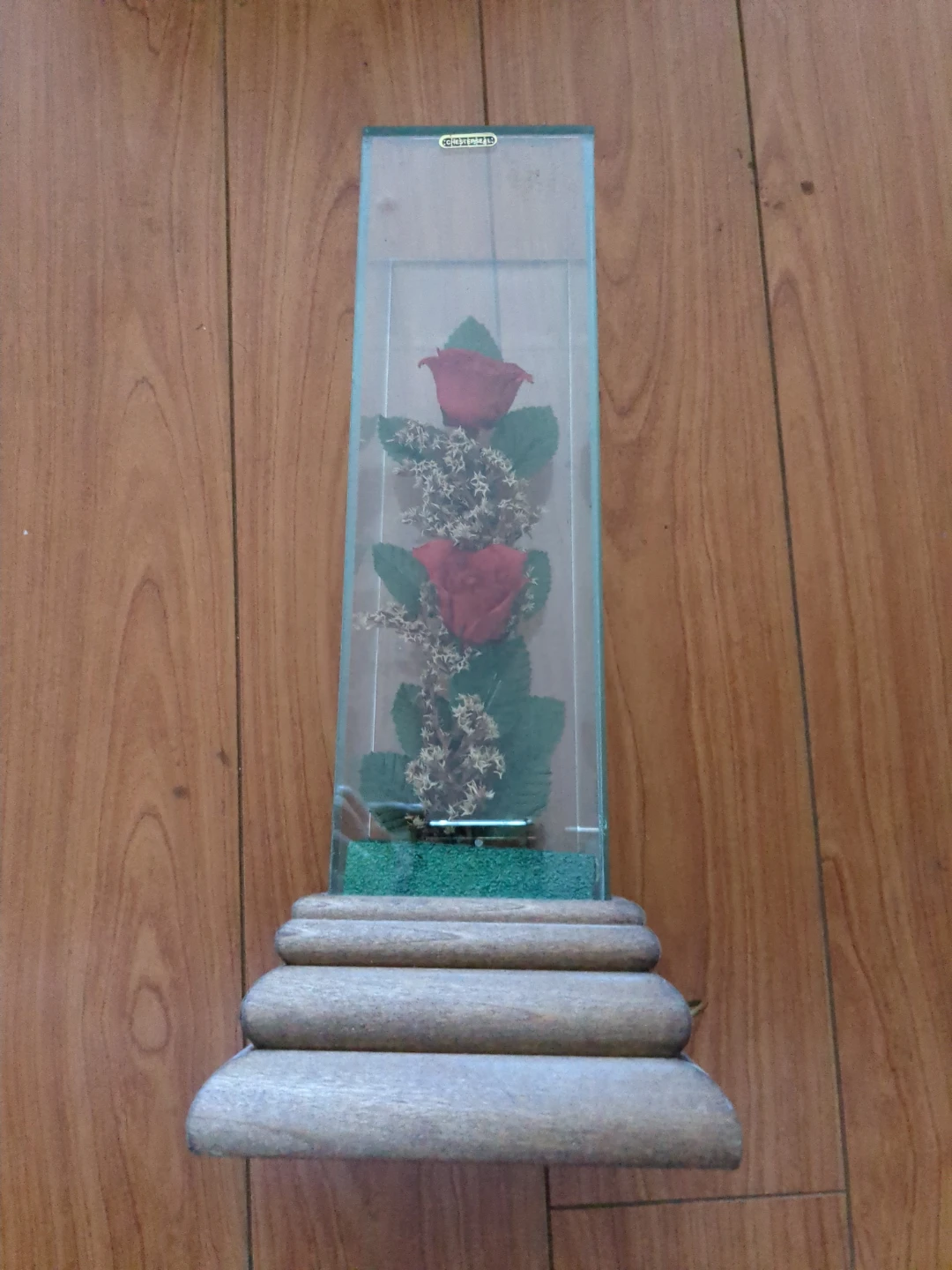Musical Rose Display - photo 2