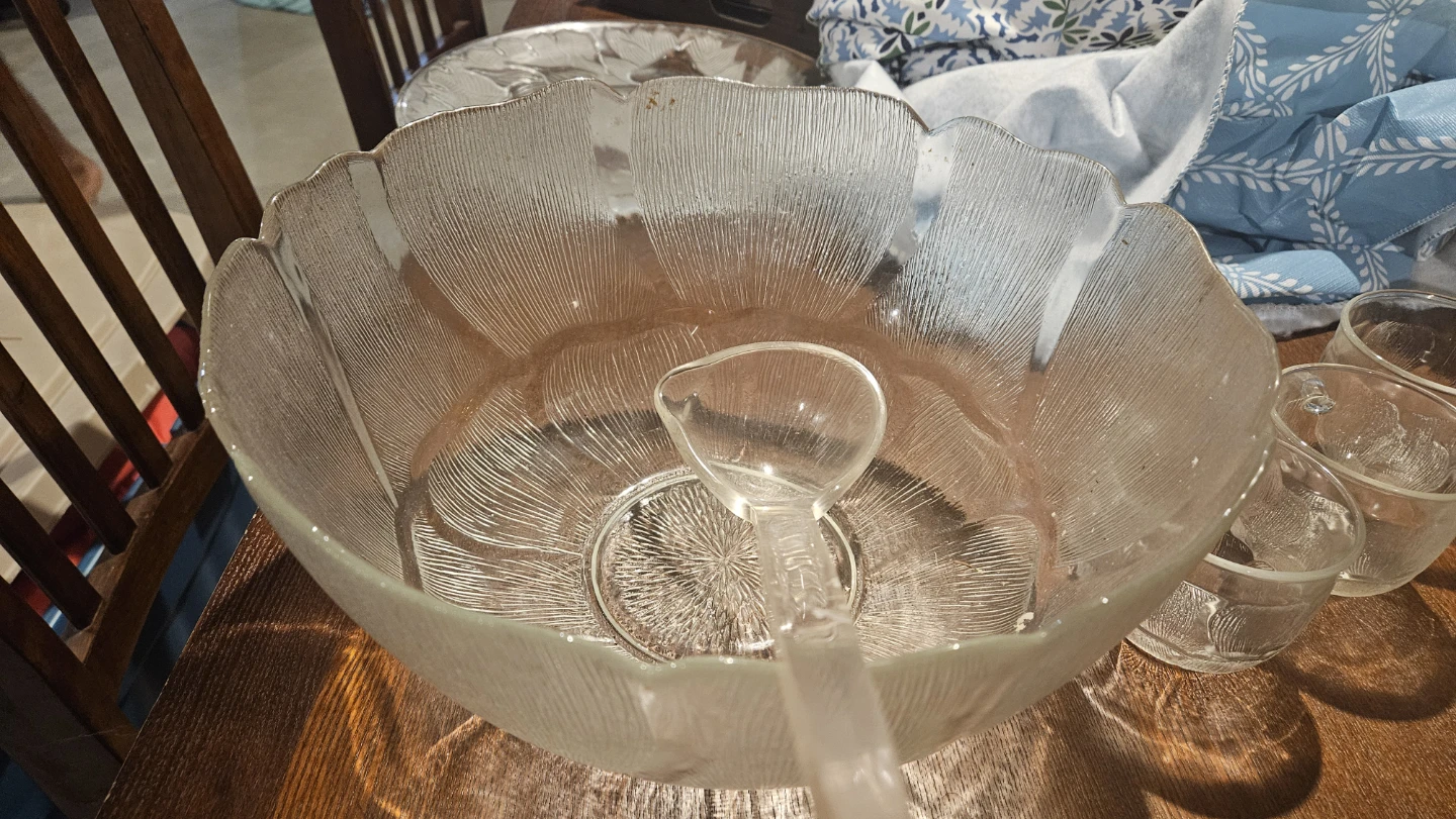 Glass Punch Bowl Set with Ladle and Cups - photo 3