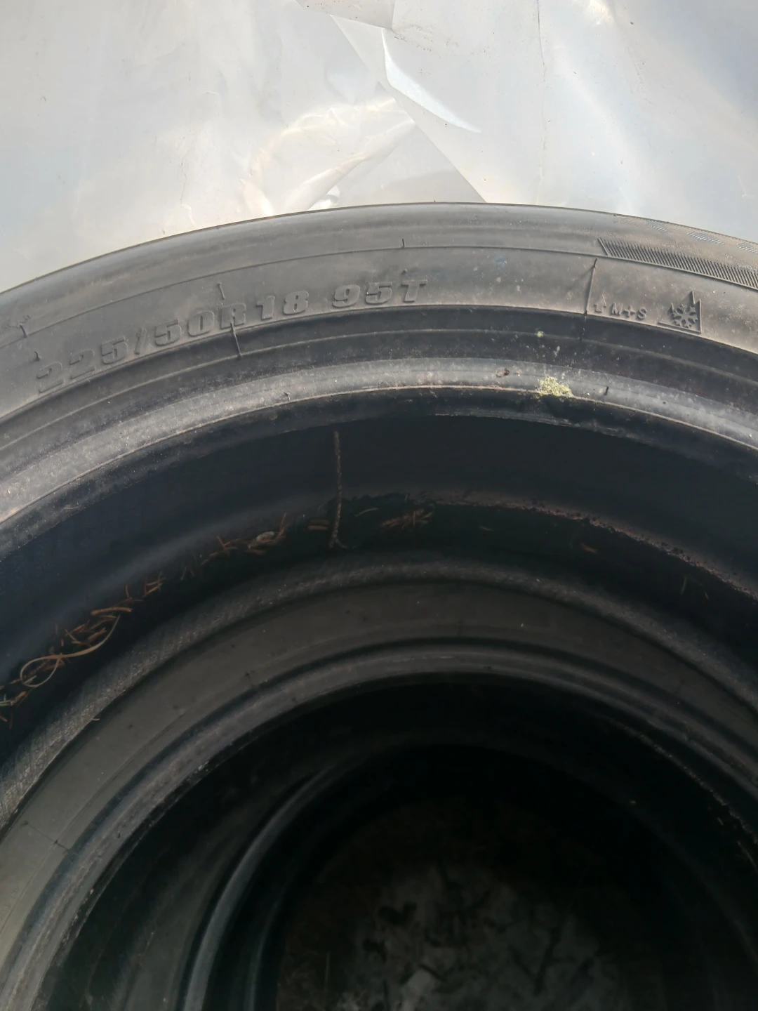 Set of 4  225/50R18 Tires