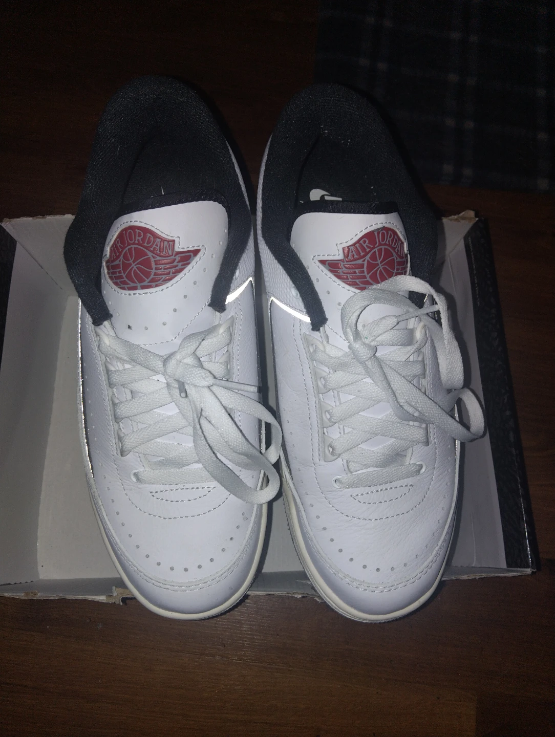 Nike Air Jordan 2 Retro Low White Red Basketball Shoes - photo 2