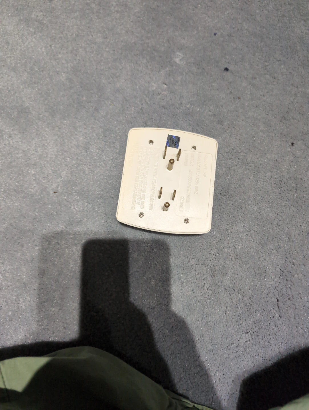 NOMA 6-Outlet Wall Tap Power Adapter - photo 2