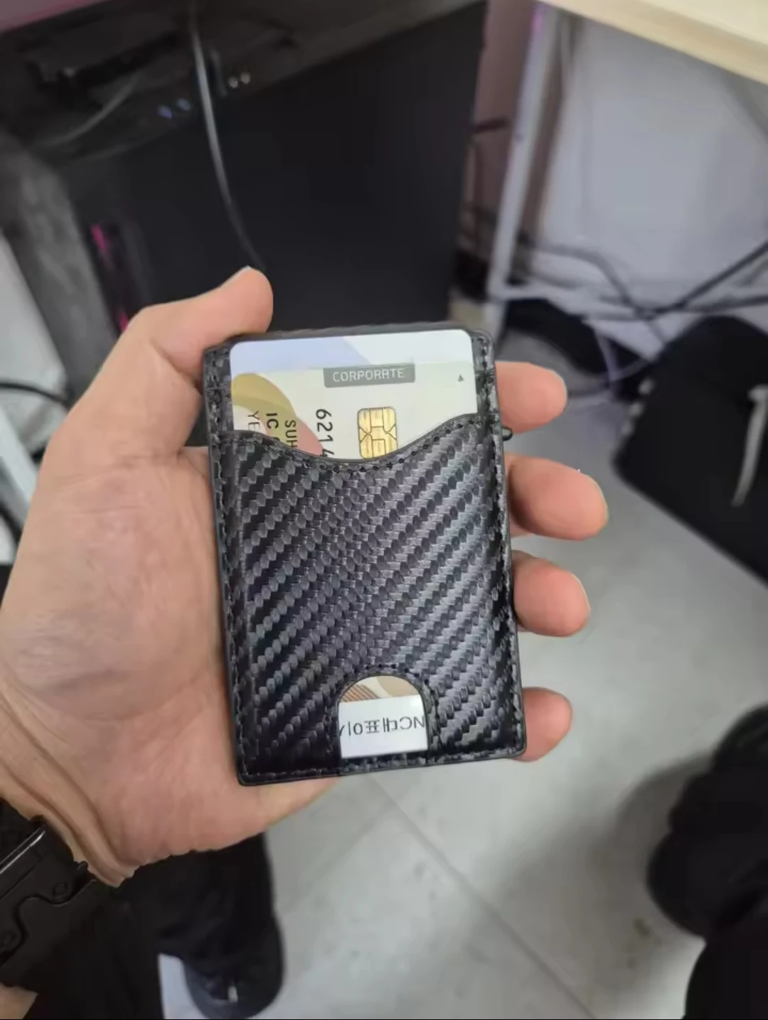 Carbon Fiber Bifold Wallet