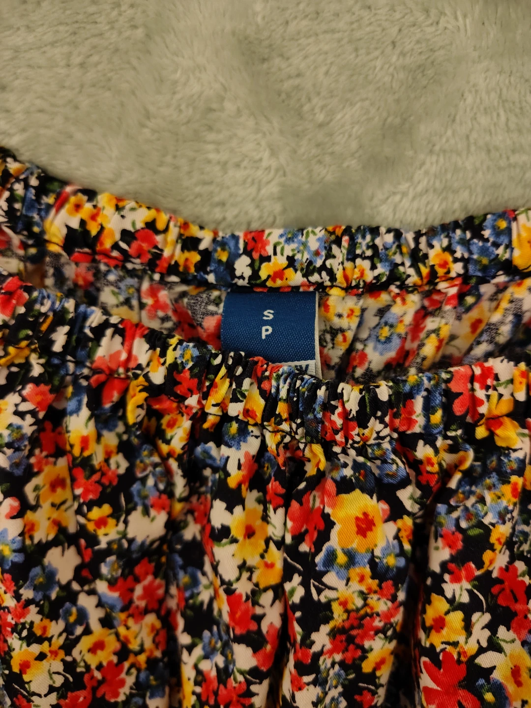 Old Navy Floral Puff Sleeve Blouse - Size S - photo 2