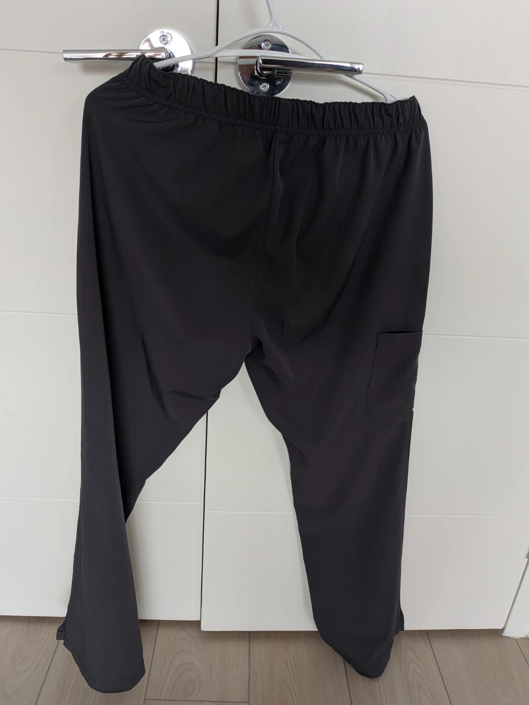 Skechers by Barco Women's Scrub Top and Pants Set - Size S - photo 5