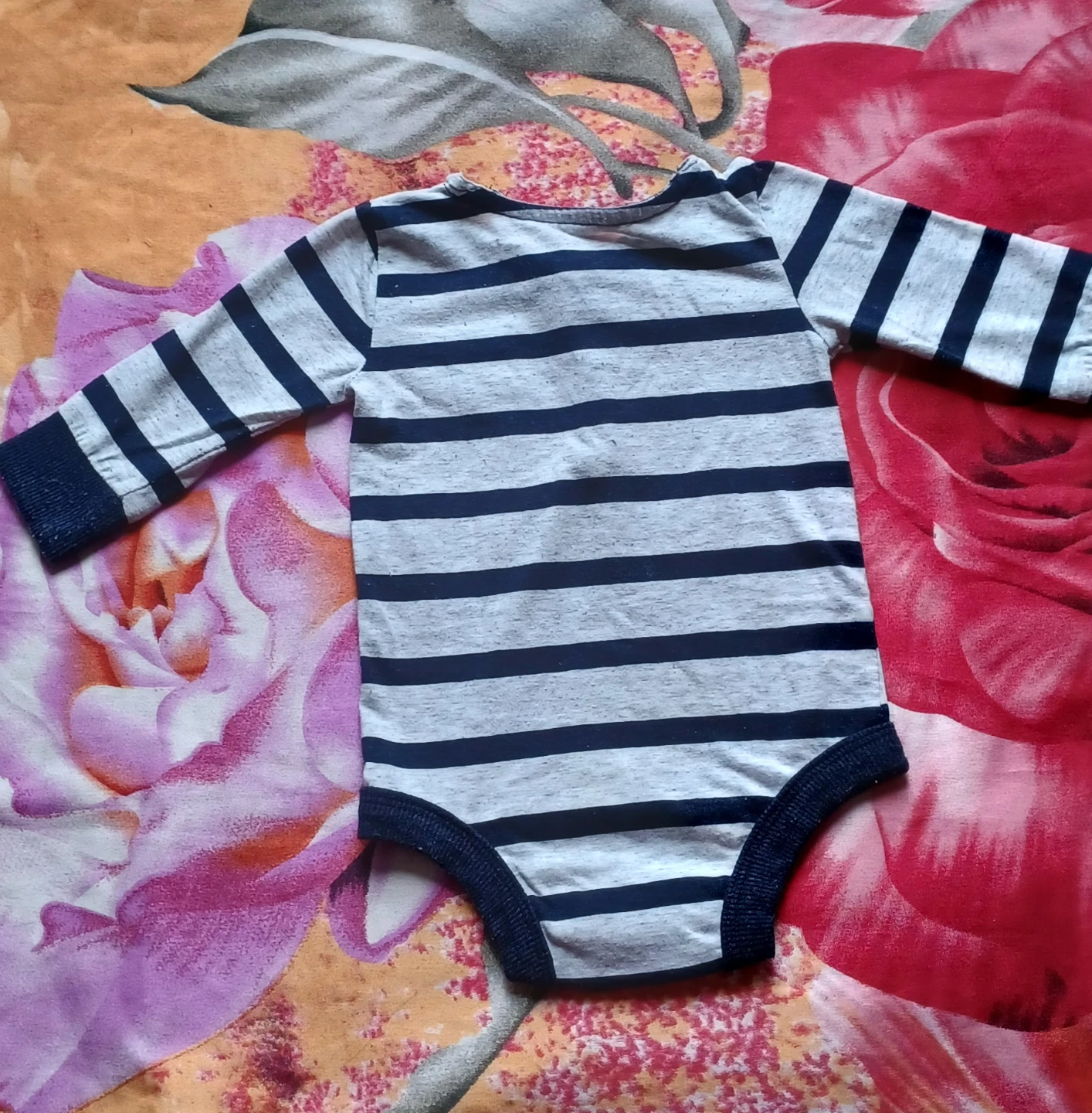 New 0-3 month - photo 4