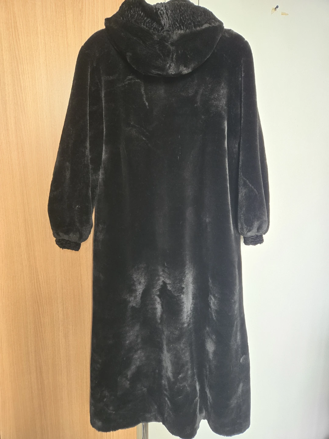 Faux fur full length coat..$115 OBO - photo 5
