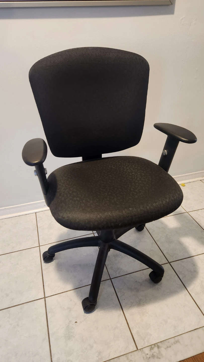 Black Ergonomic Office Chair - photo 2
