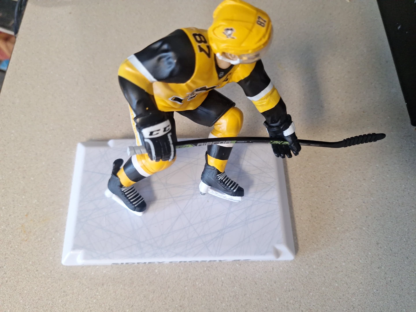 Sidney Crosby 87 Hockey Figure - photo 2